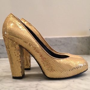 Nine West sequined shoes